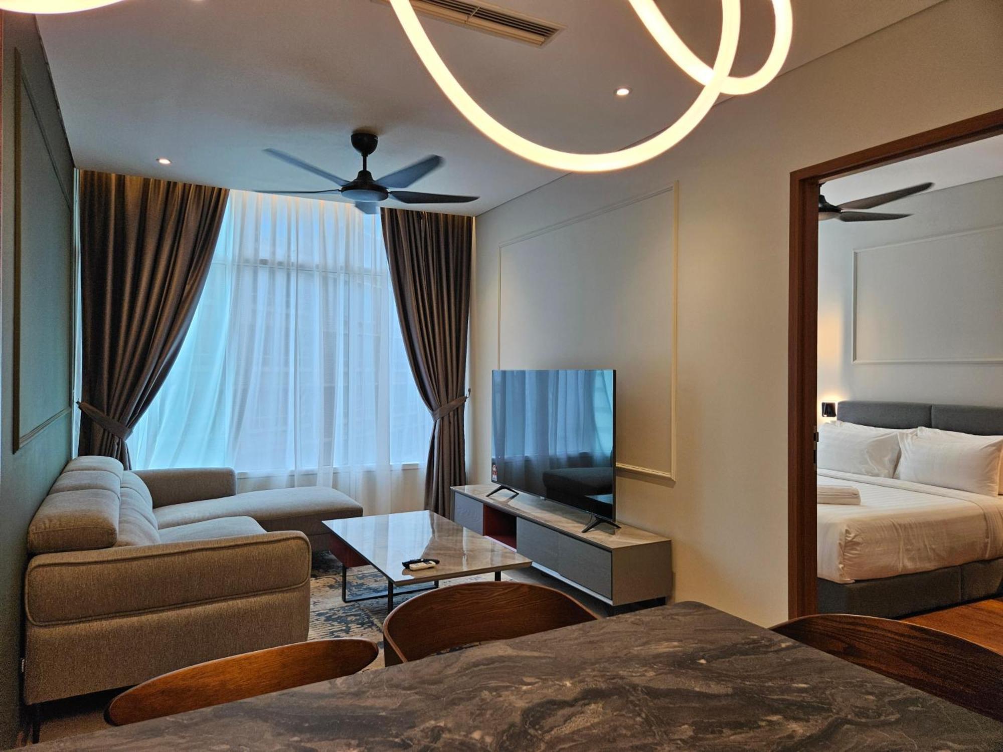 Sky Suites Klcc By Asiapex Kuala Lumpur Exterior photo